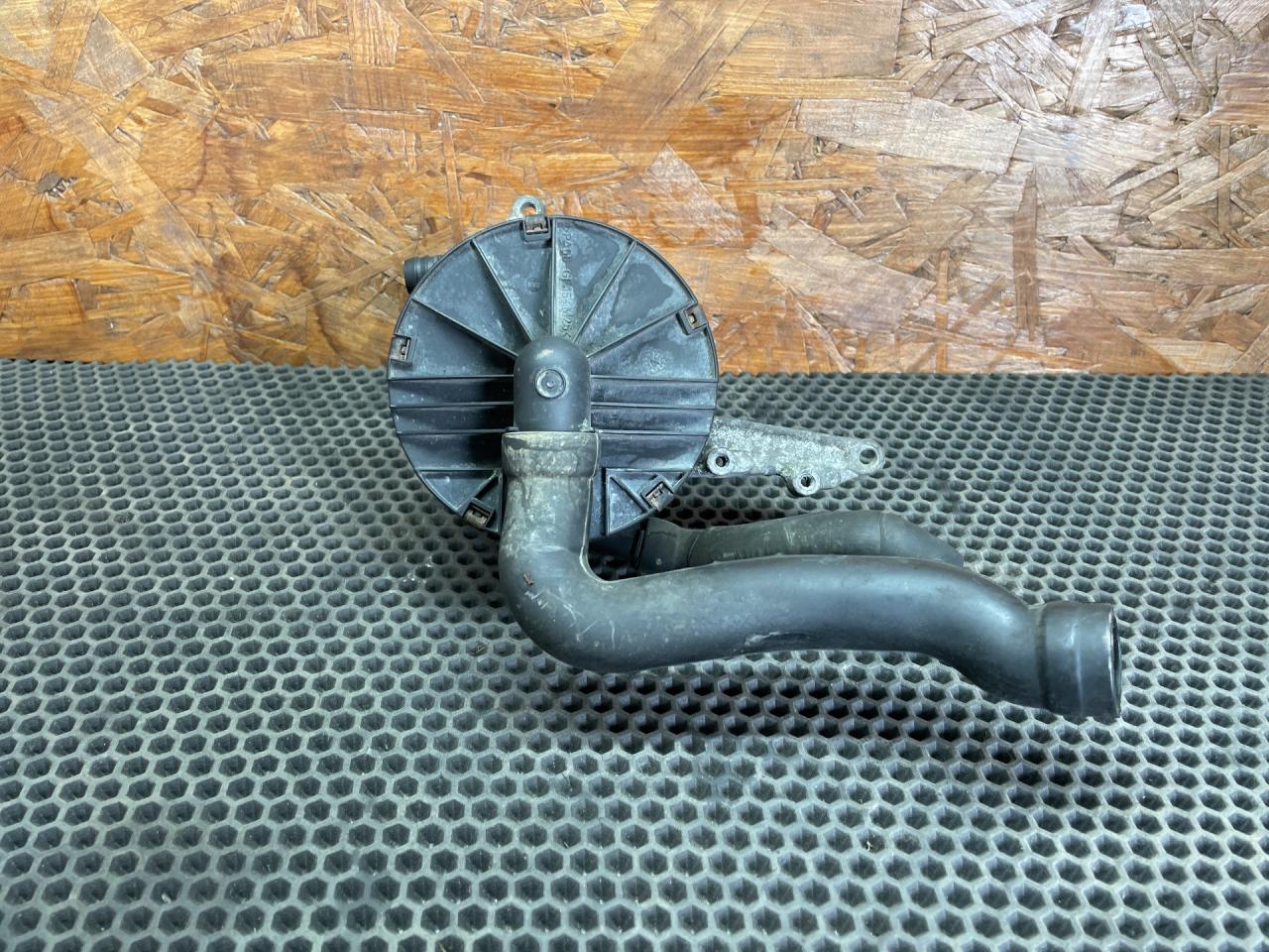 насос продувки катализатора Mercedes-Benz E-Класс W211/S211 2005, 3.0 л., M 272.944, бензин, АКПП, универсал, A0001405185, 0001405185, 2721400040, A2721400040 - фото №1