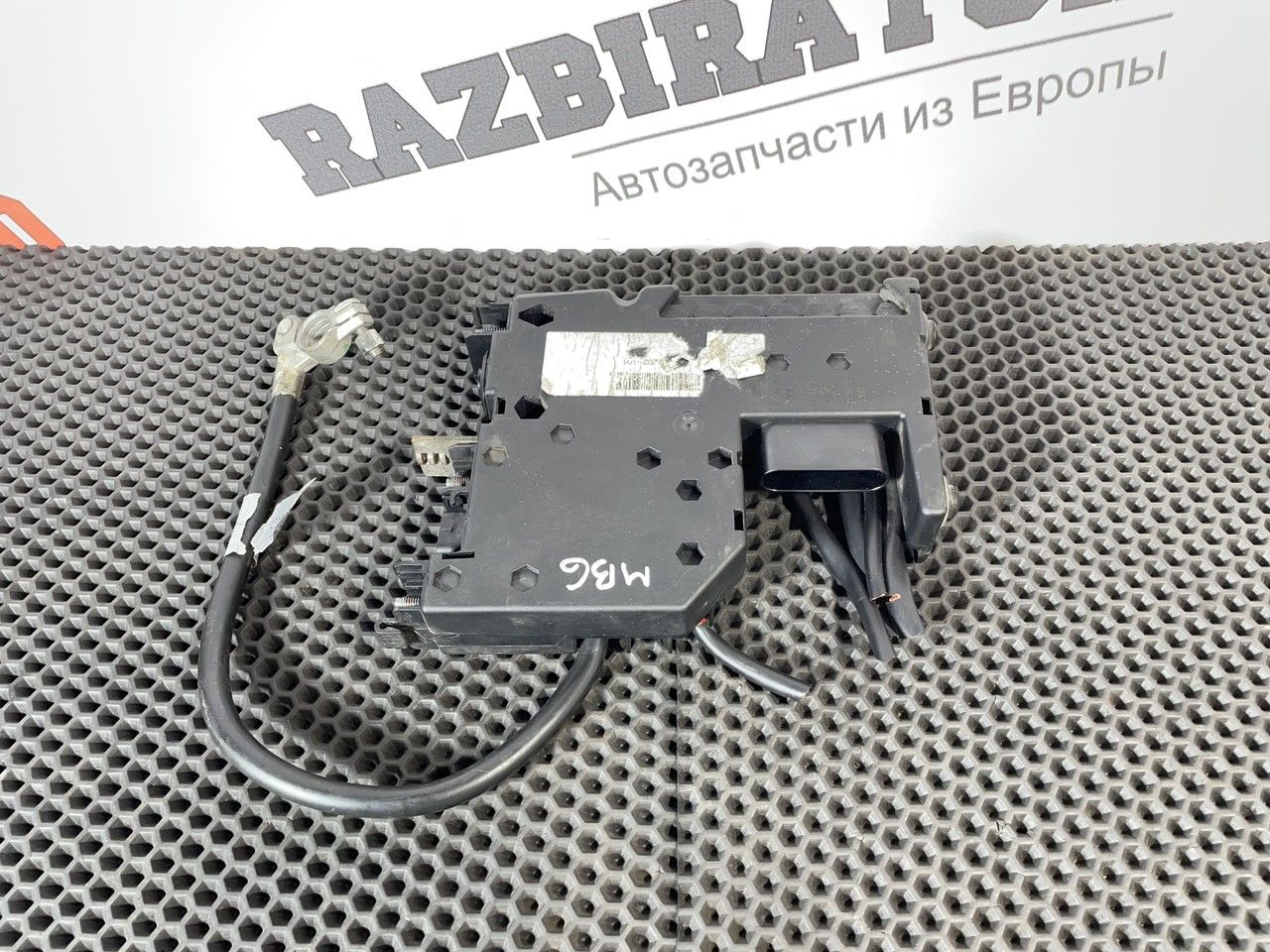 блок предохранителей Mercedes-Benz E-Класс W212/S212/C207/A207 W212 2009, 2.1 л., OM 651.924, дизель, 6МКПП, 040, седан, задний привод, правый руль, A2125400450 - фото №1