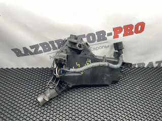 блок предохранителей Lexus LS 4 поколение (2006 - 2009), 4.6 л., 1UR-FSE, бензин, АКПП, 1f2, седан, задний привод, правый руль, 8262050110, 8266350110