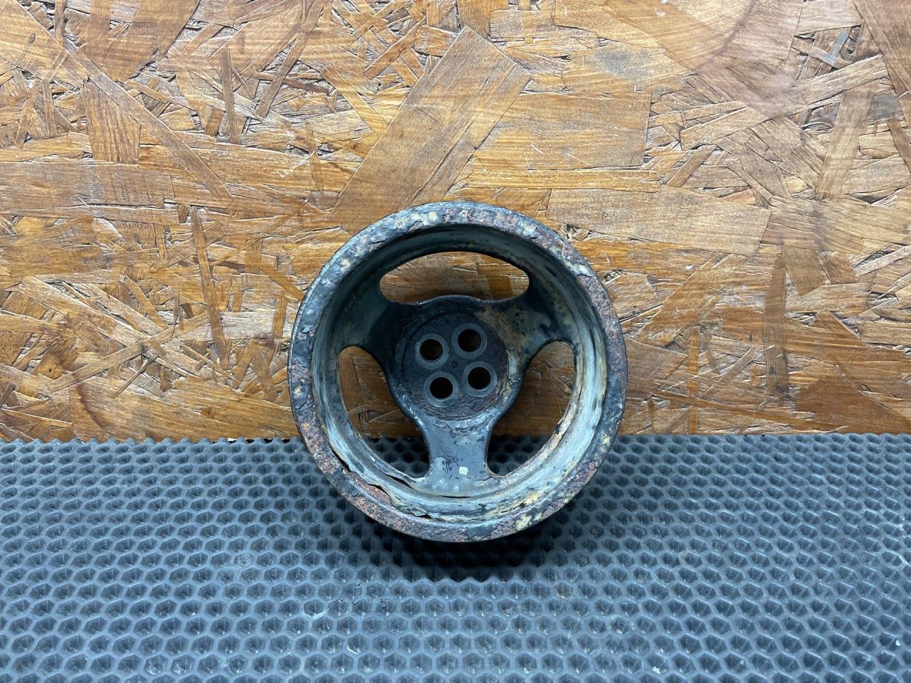 шкив коленвала Mercedes-Benz Sprinter 1 поколение (W901-905) (1995 - 2000), 2.1 л., OM 611.981, дизель - фото №1