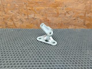 петля двери Mercedes-Benz E-Класс W211/S211 2004, 2.7 л., OM 647.961, дизель, МКПП, седан