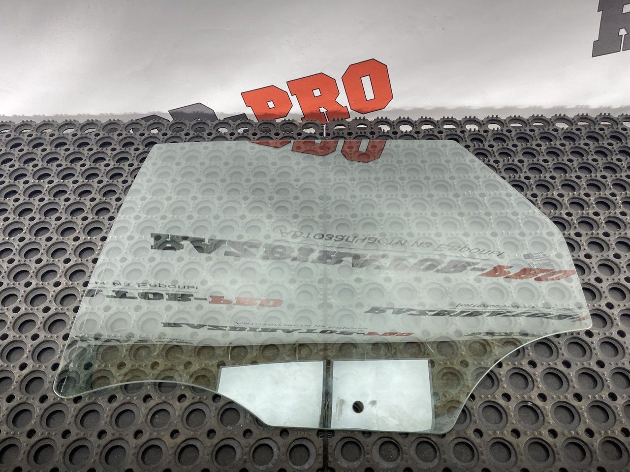 стекло двери задней левой Opel Astra J 2010, 1.2 л., дизель, МКПП, 13265823 - фото №1