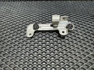 кронштейн (крепление) Mercedes-Benz C-Класс W203/S203/CL203 [рестайлинг] 2006, 3.5 л., M 272.960, бензин, АКПП, универсал