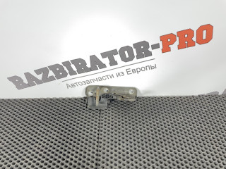 замок капота Volkswagen Sharan 2 поколение 2011, 2.0 л., CFFB, дизель, 6МКПП, 2t, минивэн, передний привод, правый руль, 1Q0823180