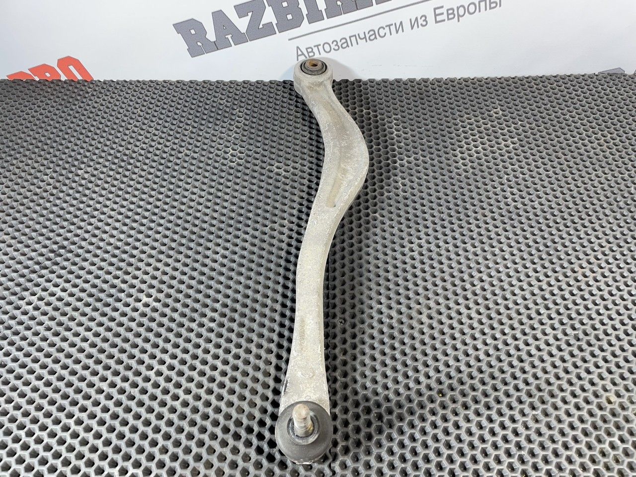 рычаг задний правый Lexus LS 4 поколение (2006 - 2009), 4.6 л., 1UR-FSE, бензин, АКПП, 1f2, седан, задний привод, правый руль, 4870550030 - фото №1