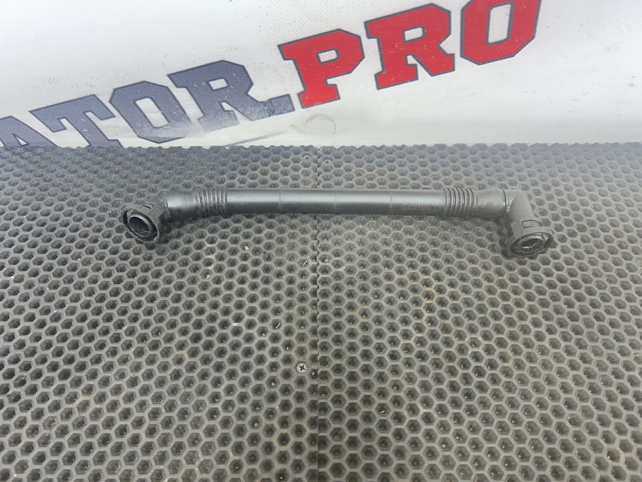 трубка сапуна BMW 3 серия E46 (1997 - 2003), 11617533398 - фото №1