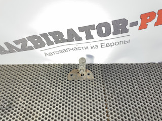 замок капота Volvo XC90 1 поколение 2006, 2.4 л., D 5244 T, дизель, АКПП, 455 titanium grey pearl, внедорожник 5 дв., правый руль