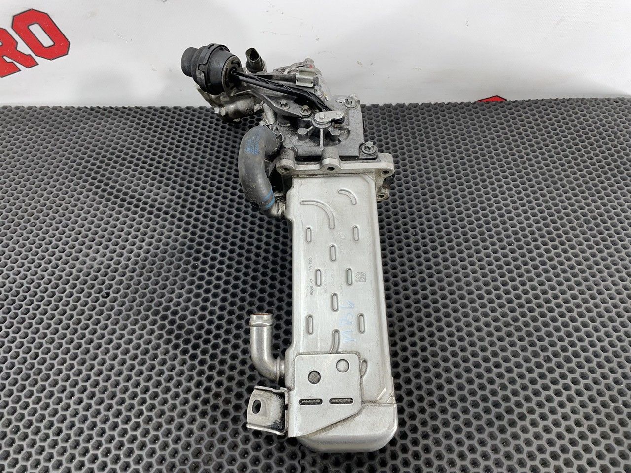 охладитель EGR / Радиатор EGR Mercedes-Benz E-Класс W212/S212/C207/A207 W212 2009, 2.1 л., OM 651.924, дизель, 6МКПП, 040, седан, задний привод, правый руль, A6511420067 - фото №1
