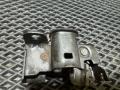 замок капота Mercedes-Benz E-Класс W211/S211 W211 2003, 1.8 л., M 271.941, бензин, АКПП, c185 melanitschwarz, универсал, правый руль, A2038800060 - фото №5
