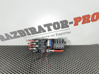 блок предохранителей Mercedes-Benz E-Класс W211/S211 W211 2003, 1.8 л., M 271.941, бензин, АКПП, c185 melanitschwarz, универсал, правый руль, A2115452401