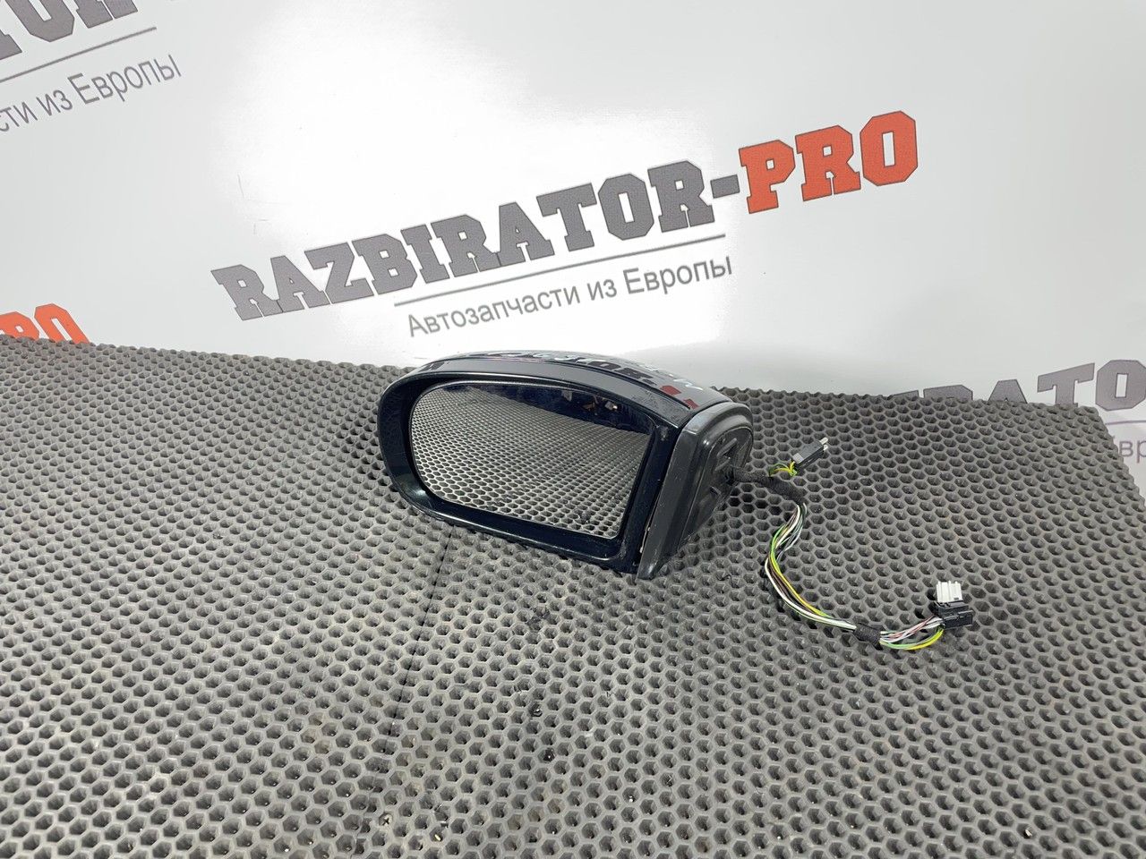 зеркало наружное левое Mercedes-Benz E-Класс W211/S211 W211 2003, 1.8 л., M 271.941, бензин, АКПП, c185 melanitschwarz, универсал, правый руль, A2038105176 - фото №1