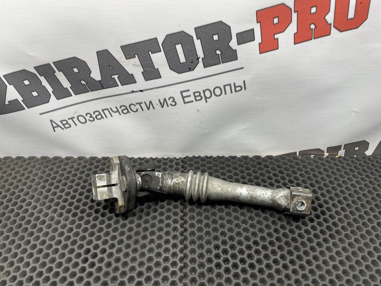 рулевой карданчик Mercedes-Benz C-Класс W203/S203/CL203 2002, 2.0 л., M 111.955, бензин, МКПП, купе, A2034620278 - фото №1