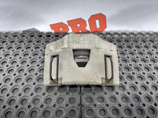 суппорт передний правый Volvo XC90 1 поколение 2006, 2.4 л., D 5244 T, дизель, АКПП, 455 titanium grey pearl, внедорожник 5 дв., правый руль, 30657307