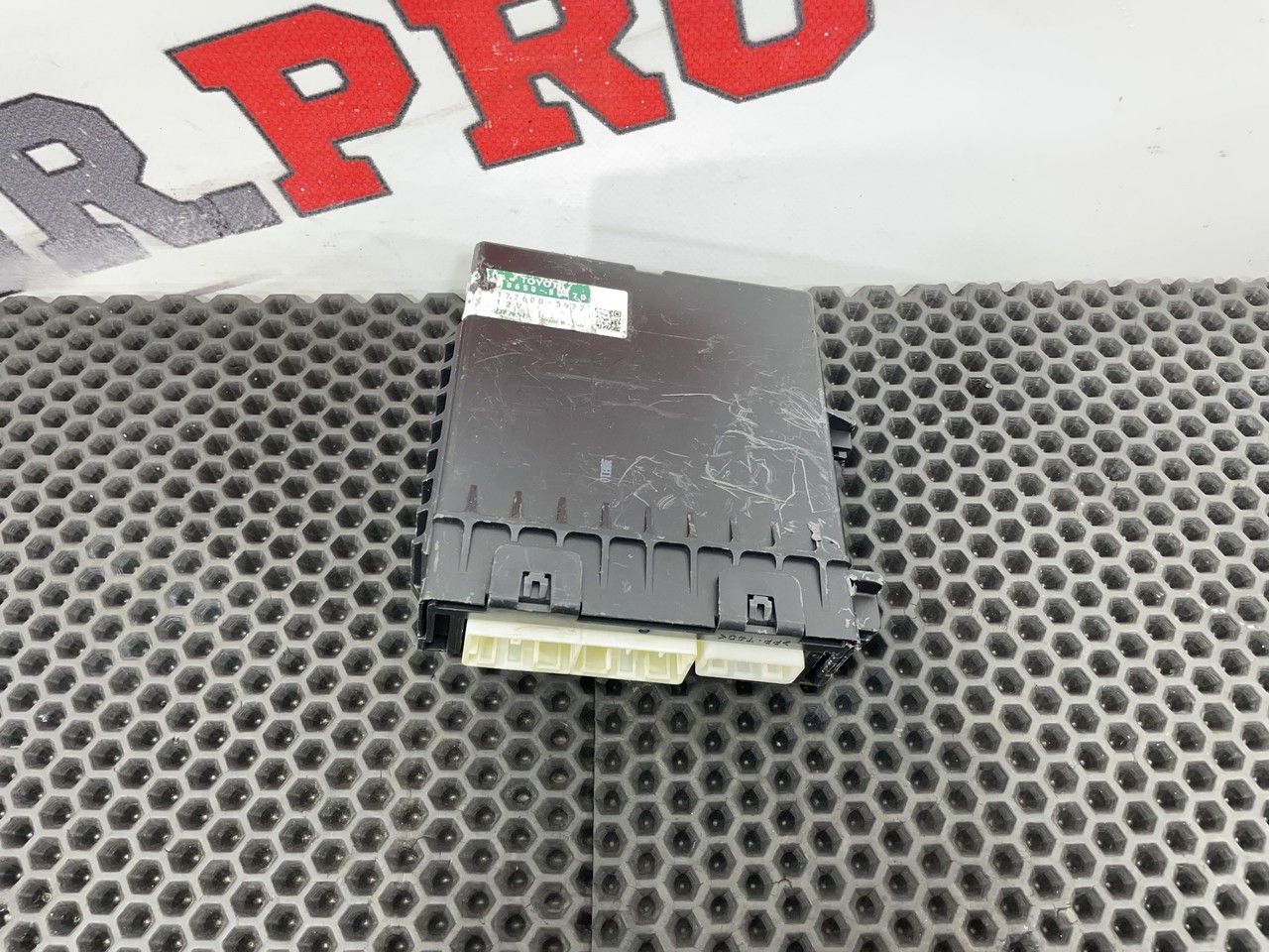 блок управления (другие) Lexus LS 4 поколение (2006 - 2009), 4.6 л., 1UR-FSE, бензин, АКПП, 1f2, седан, задний привод, правый руль, 8865050470 - фото №1