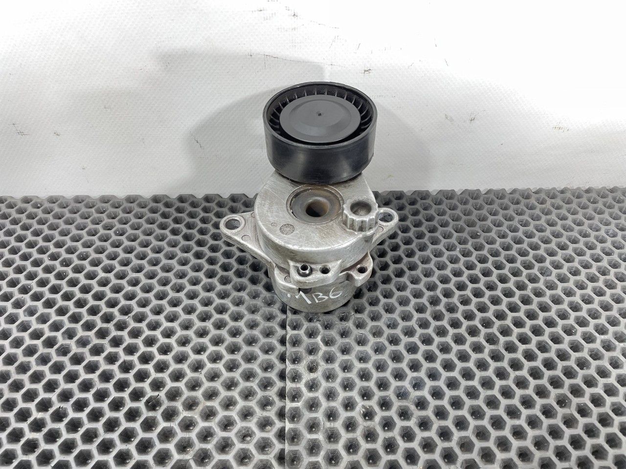 ролик натяжителя Mercedes-Benz E-Класс W212/S212/C207/A207 W212 2009, 2.1 л., OM 651.924, дизель, 6МКПП, 040, седан, задний привод, правый руль, A6512001670 - фото №1