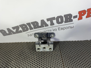 петля крышки багажника Volvo XC90 1 поколение 2006, 2.4 л., D 5244 T, дизель, АКПП, 455 titanium grey pearl, внедорожник 5 дв., правый руль, 30674732