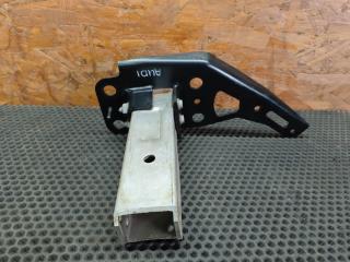 кронштейн переднего бампера Audi A6 4F/C6 (2004 - 2008), 4F0807133