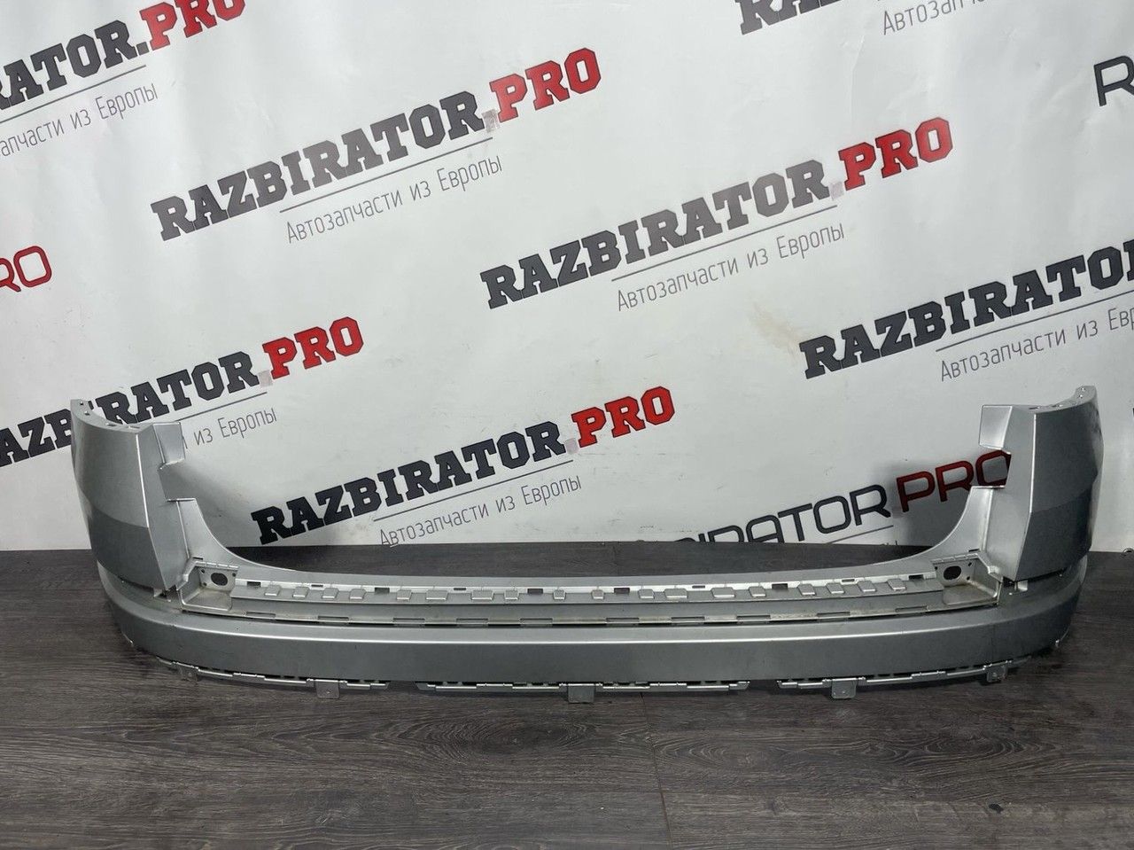 бампер задний , 3016682800 - фото №1