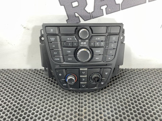панель управления магнитолой Opel Astra J 2010, 1.2 л., дизель, МКПП