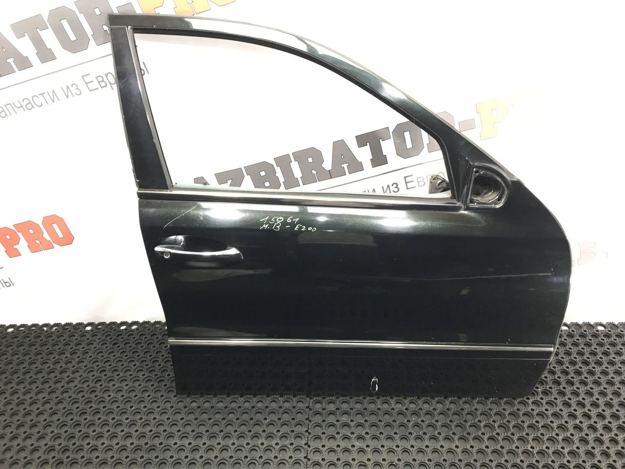 дверь передняя правая Mercedes-Benz E-Класс W211/S211 W211 2003, 1.8 л., M 271.941, бензин, АКПП, c185 melanitschwarz, универсал, правый руль, A2117201405 - фото №1