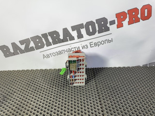 блок предохранителей Volvo XC90 1 поколение 2006, 2.4 л., D 5244 T, дизель, АКПП, 455 titanium grey pearl, внедорожник 5 дв., правый руль, 8637669