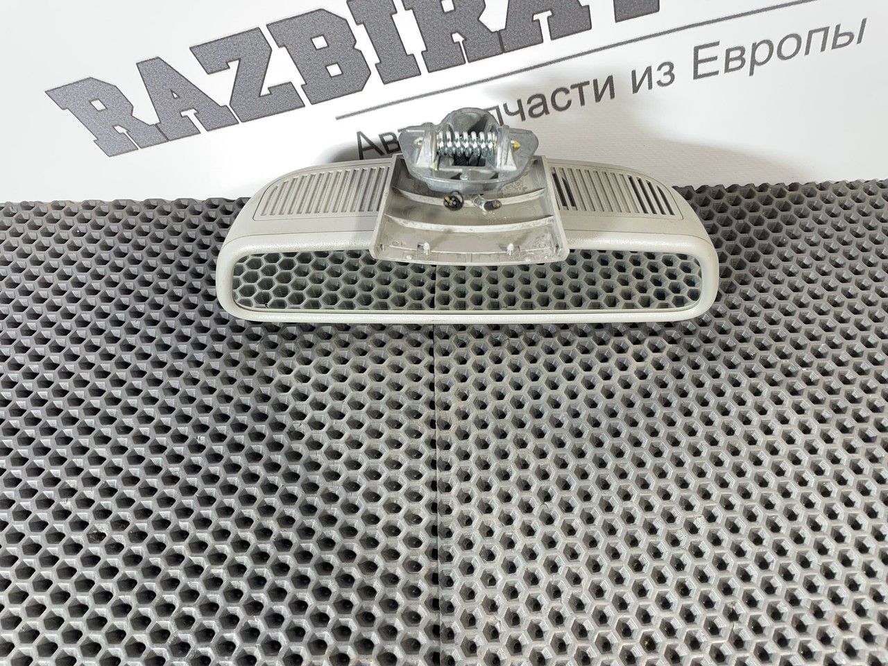 зеркало салона Mercedes-Benz E-Класс W212/S212/C207/A207 W212 2009, 2.1 л., OM 651.924, дизель, 6МКПП, 040, седан, задний привод, правый руль, A2048102817 - фото №1