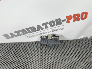 блок предохранителей Mercedes-Benz C-Класс W203/S203/CL203 2002, 2.0 л., M 111.955, бензин, МКПП, купе, A2035450301