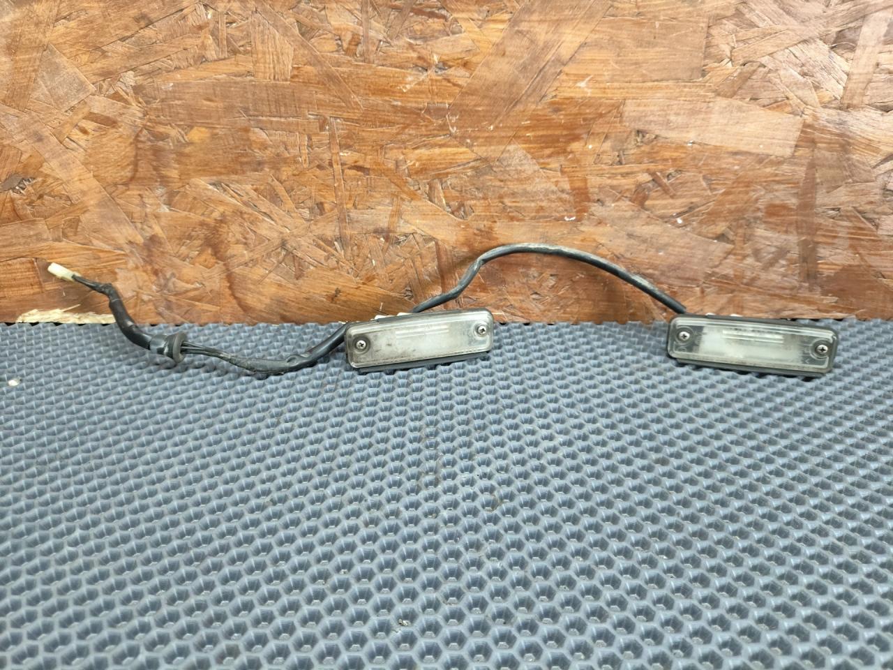 подсветка номера Subaru Impreza 3 поколение (GE/GV/GH/GR) (2007 - 2012), седан - фото №1