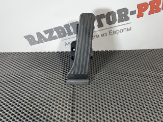 педаль Mercedes-Benz E-Класс W212/S212/C207/A207 W212 2009, 2.1 л., OM 651.924, дизель, 6МКПП, 040, седан, задний привод, правый руль, A2043000004