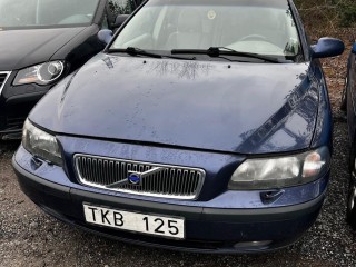 Volvo S40 2 поколение
