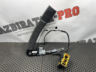 замок ремня безопасности BMW 5 серия E60/E61 [рестайлинг] E60 2008, 2.0 л., N47 D20 A, дизель, АКПП, 354 titansilber metallic, седан, правый руль, 72117210888