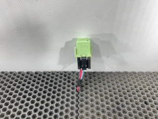 Реле пневмокомпрессора BMW 3 серия E46 [рестайлинг] 2005, 2.0 л., N46 B20 A, бензин, АКПП, купе, 61368373700, 8373700