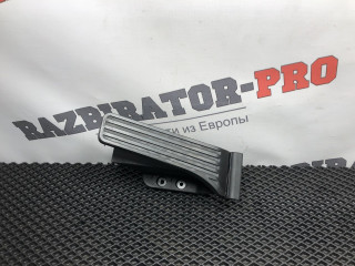 педаль Mercedes-Benz C-Класс W204 [рестайлинг] 2011, 2.1 л., OM 651.913, дизель, МКПП, 040u, седан, правый руль, A2043000004