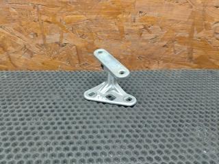 петля двери Mercedes-Benz E-Класс W211/S211 2004, 2.7 л., OM 647.961, дизель, МКПП, седан