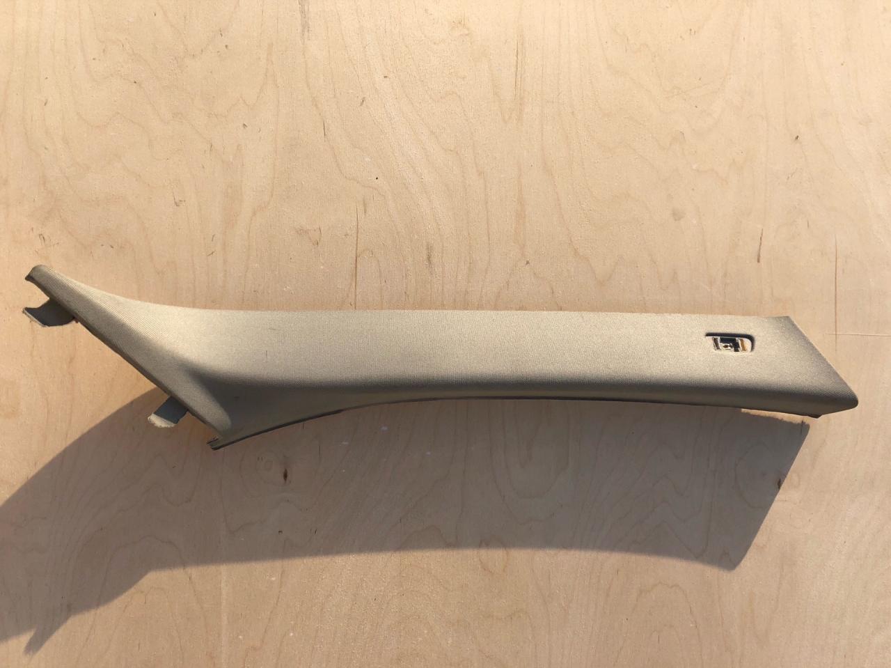 обшивка стойки лобового стекла прав. BMW 5 серия F07/F10/F11 F11 2010, 3.0 л., N57 D30 A, дизель, АКПП, универсал, 9116348 - фото №1