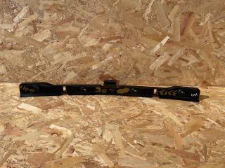 кронштейн (крепление) Volkswagen Passat B5 [рестайлинг] (2000 - 2005), 1.4 л., BMY, бензин, универсал, передний привод