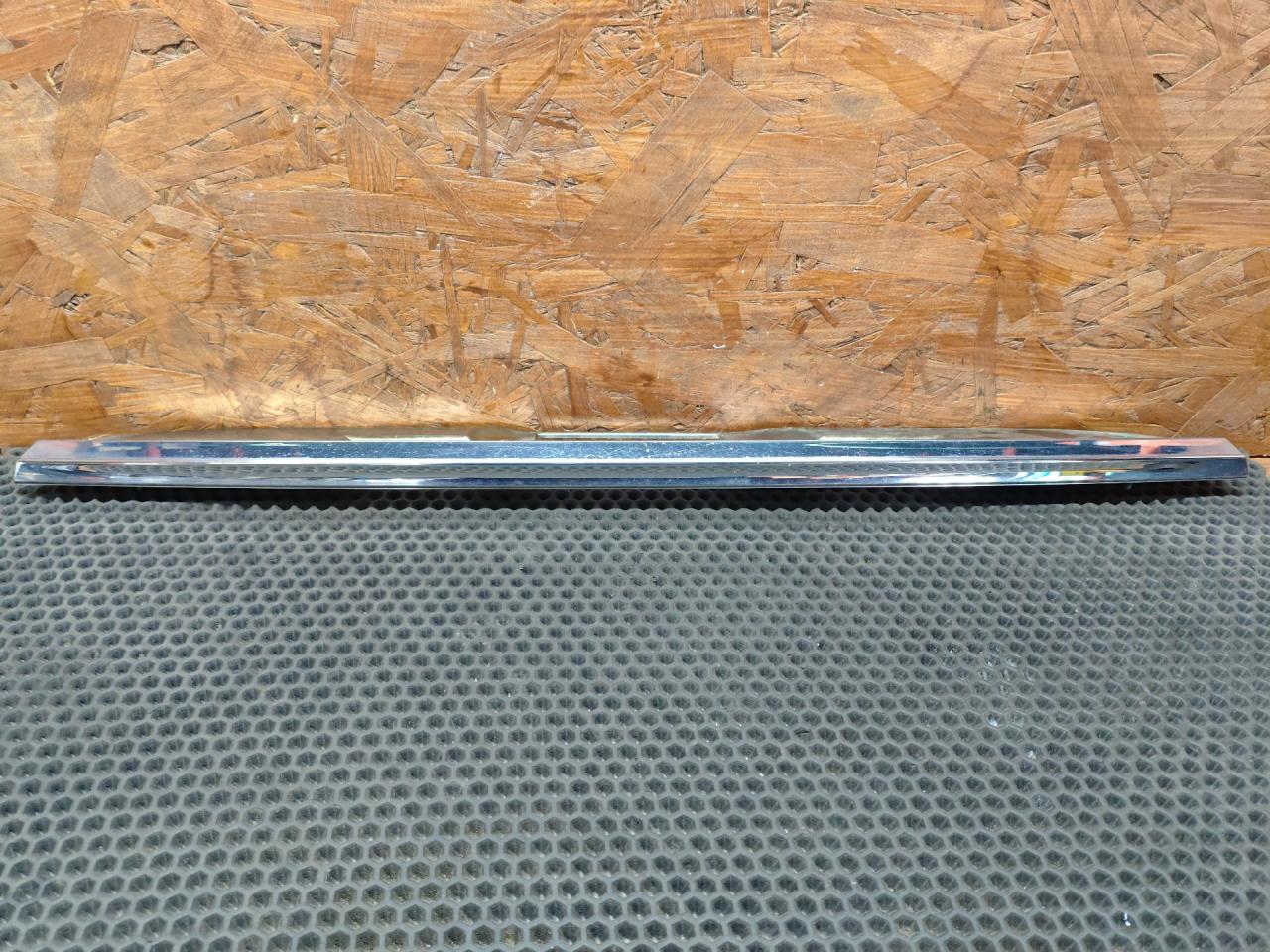 накладка двери (крышки) багажника Mercedes-Benz E-Класс W211/S211 2005, 3.0 л., M 272.944, бензин, АКПП, универсал - фото №1