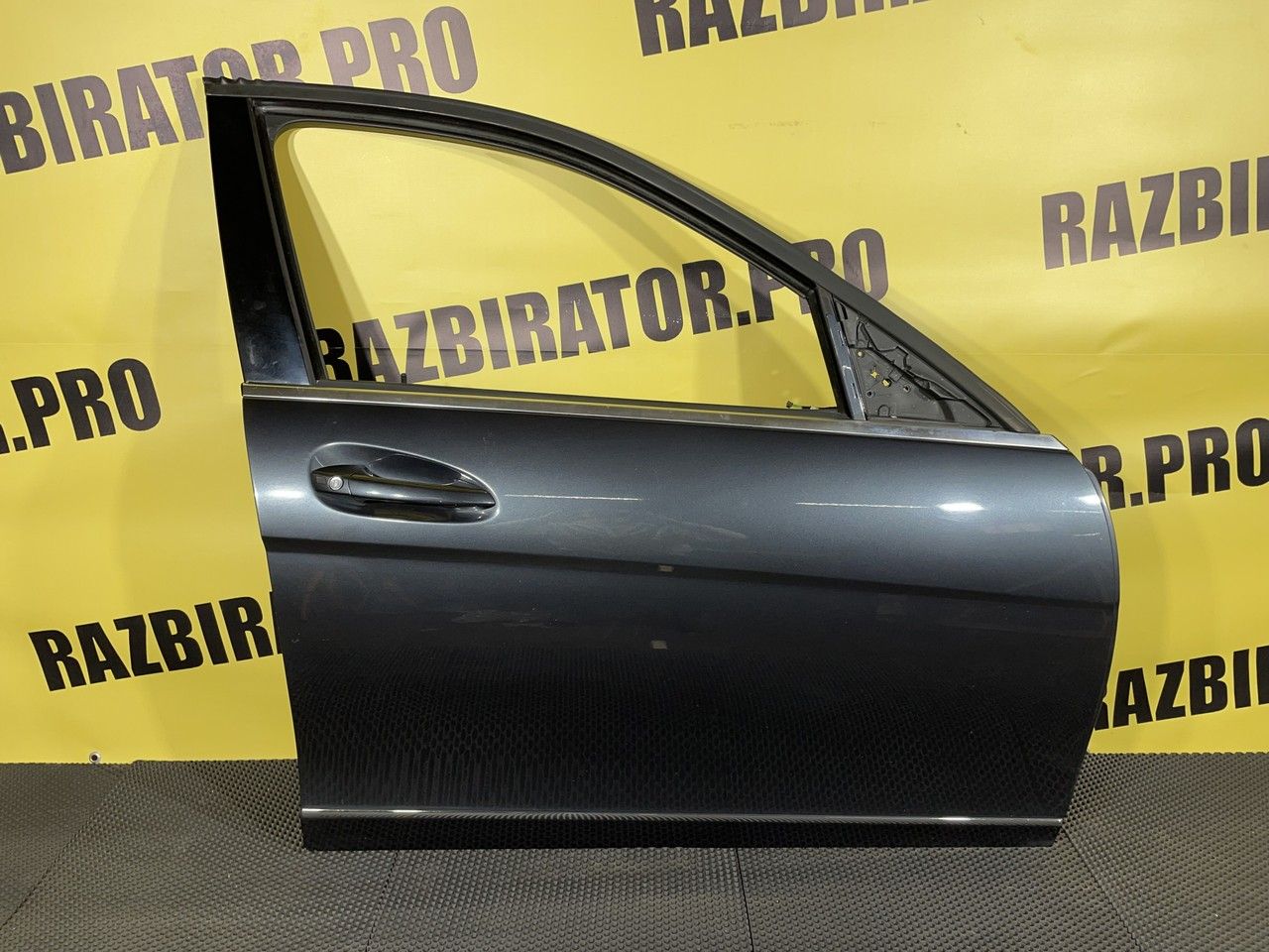 дверь передняя правая Mercedes-Benz C-Класс W204/S204 2007, 1.8 л., M 271.952, бензин, АКПП, седан, A2047200205 - фото №1