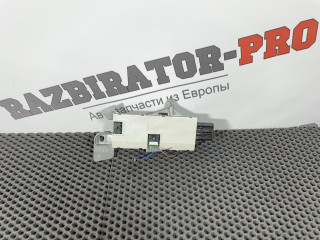 усилитель антенны Mercedes-Benz E-Класс W211/S211 W211 2003, 1.8 л., M 271.941, бензин, АКПП, c185 melanitschwarz, универсал, правый руль, A2118200189