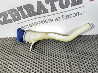 горловина бачка омывателя Volvo XC90 1 поколение 2006, 2.4 л., D 5244 T, дизель, АКПП, 455 titanium grey pearl, внедорожник 5 дв., правый руль, 30663278