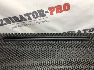 Уплотнитель стекла Mercedes-Benz E-Класс W212/S212/C207/A207 W212 2010, 2.1 л., OM 651.925, дизель, 6МКПП, седан, A2127353465, 2127353465