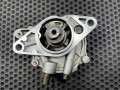 насос вакуумный Opel Astra J 2010, 55221036 - фото №3