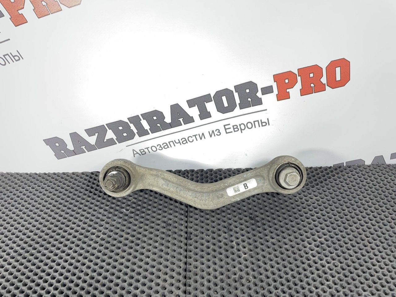 рычаг маятниковый BMW 5 серия F07/F10/F11 F11 2010, 3.0 л., N57 D30 A, дизель, АКПП, универсал, 33326779851 - фото №1