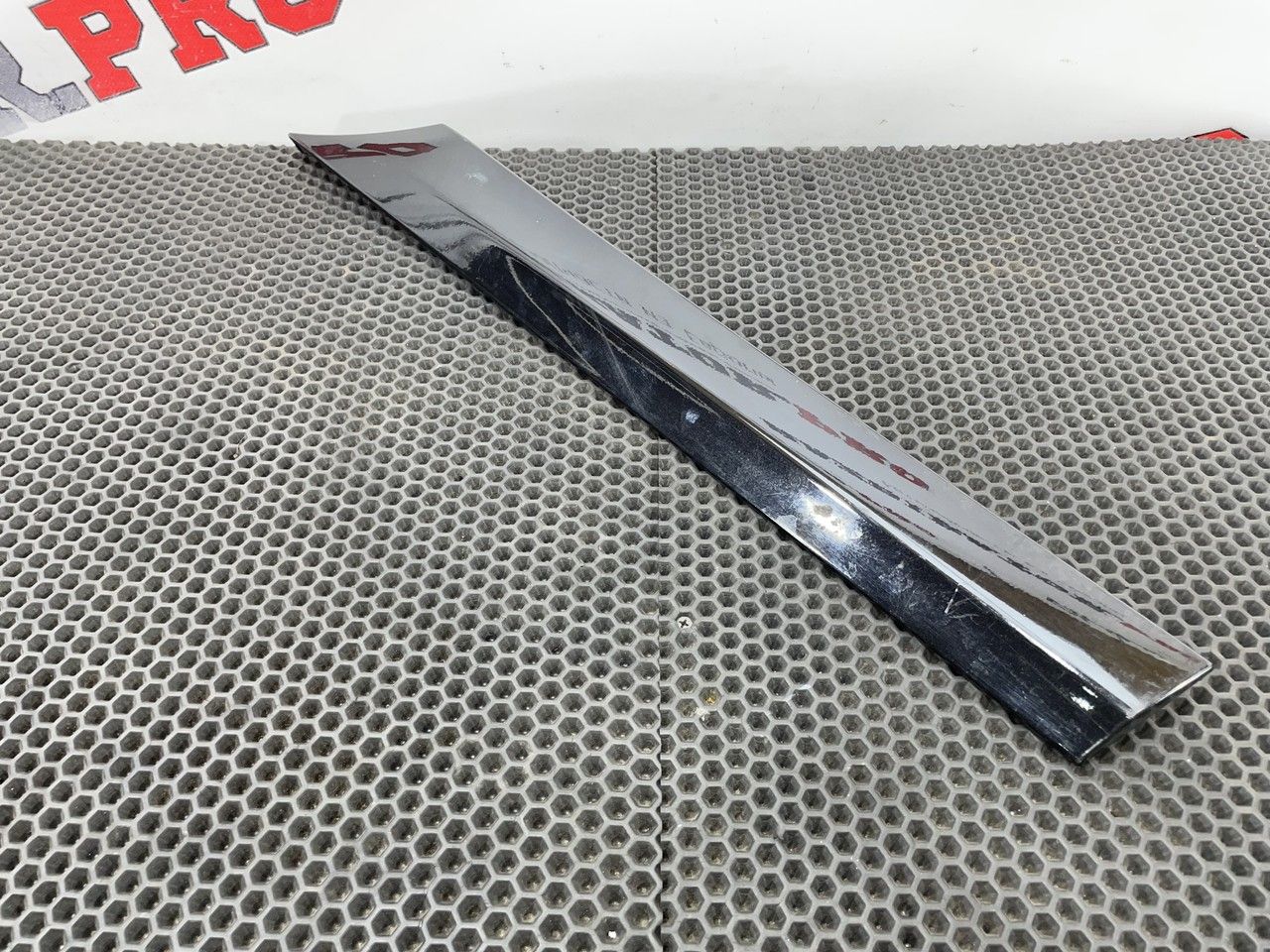 молдинг крыла Mercedes-Benz C-Класс W203/S203/CL203 2002, 2.0 л., M 111.955, бензин, МКПП, купе, A2036900762 - фото №1