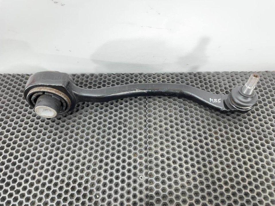 рычаг маятниковый правый Mercedes-Benz C-Класс W203/S203/CL203 2002, 2.0 л., M 111.955, бензин, МКПП, купе, A2033302011 - фото №1