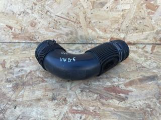 патрубок воздушного фильтра Volkswagen Passat B5 [рестайлинг] (2000 - 2005), 1.4 л., BMY, бензин, универсал, передний привод, 1K0129684T