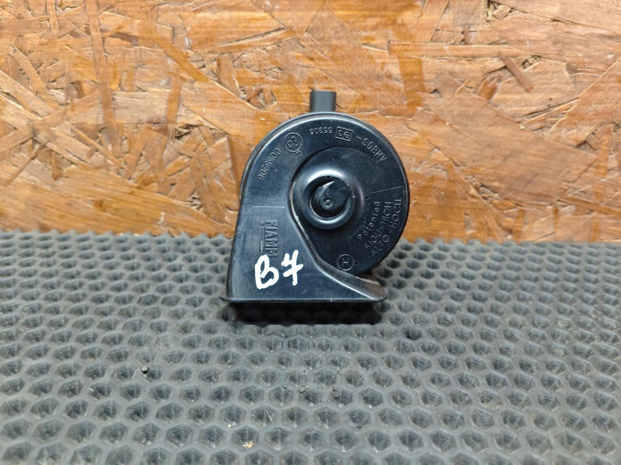 сигнал (клаксон) BMW 3 серия E90/E91/E92/E93 2006, 2.0 л., N46 B20 B, бензин, МКПП, седан - фото №1