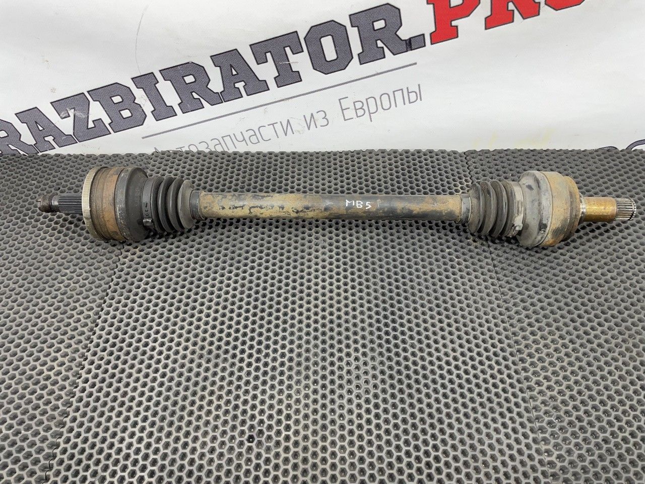 полуось (приводной вал, ШРУС) Mercedes-Benz C-Класс W203/S203/CL203 2002, 2.0 л., M 111.955, бензин, МКПП, купе, A2033502810 - фото №1