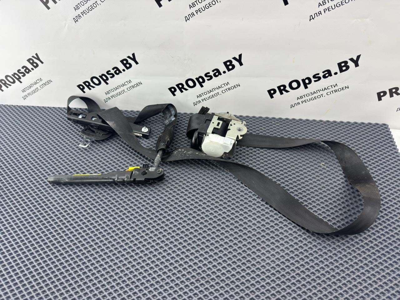 ремень безопасности Peugeot 3008 2 поколение 2019, 1.2 л., бензин, МКПП, передний привод, правый руль, 9813550780 - фото №1