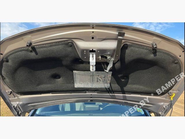 шумоизоляция капота Peugeot 3008 2 поколение 2018, 9811545980 - фото №1